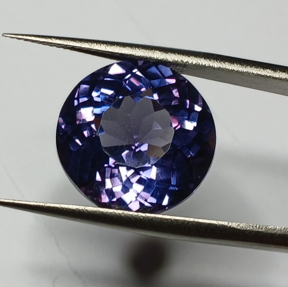Bold And Elegant Purple Color Change Lab Alexandrite 15mm Round